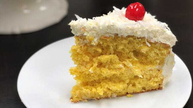 Piña Colada Rum Cake